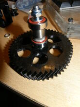 První hnací kolečko.